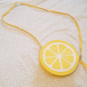 Small lemon purse
